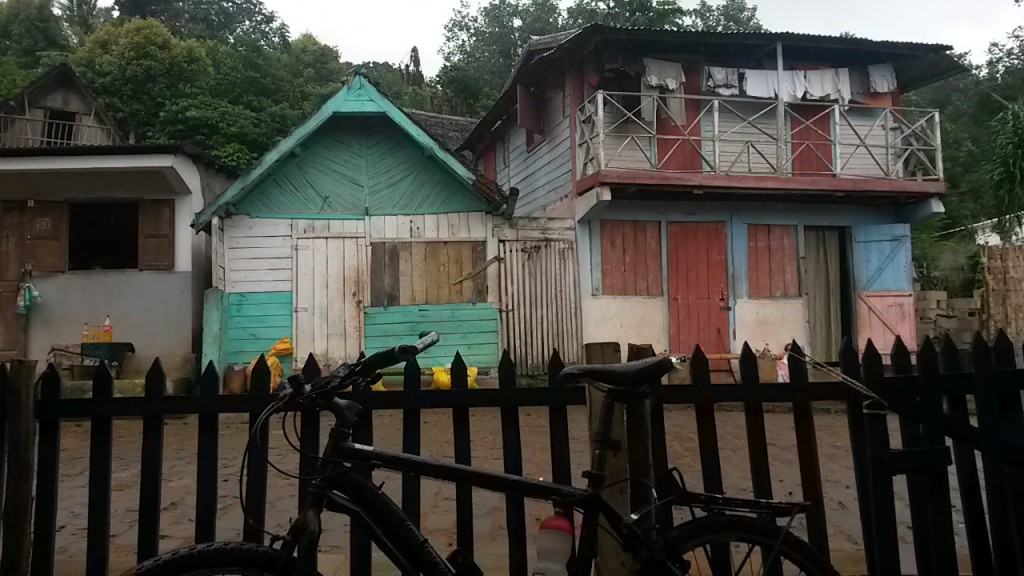 Houses in Ampasimbe-Onibe